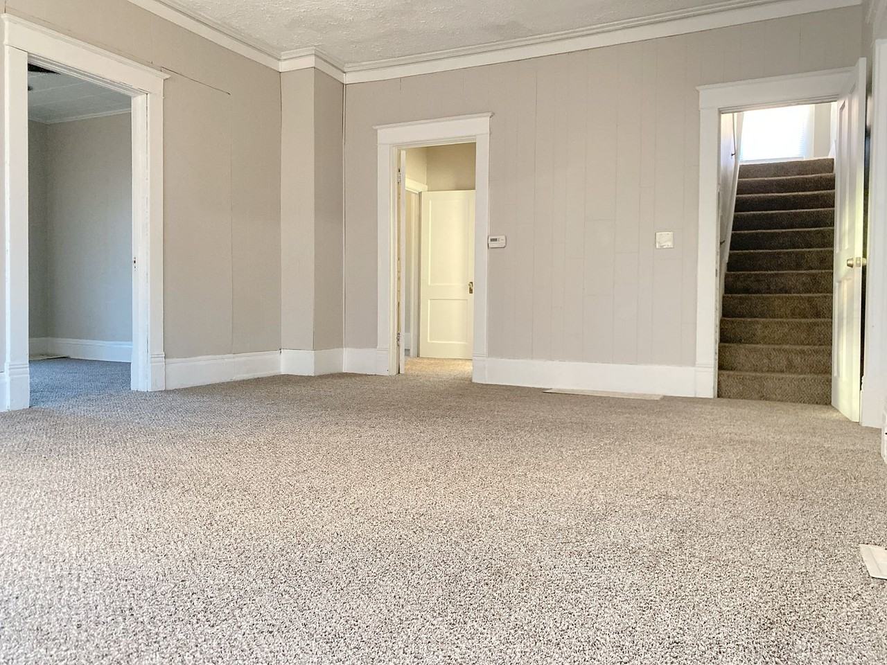 6040 Binney St - Photo 4 of 43