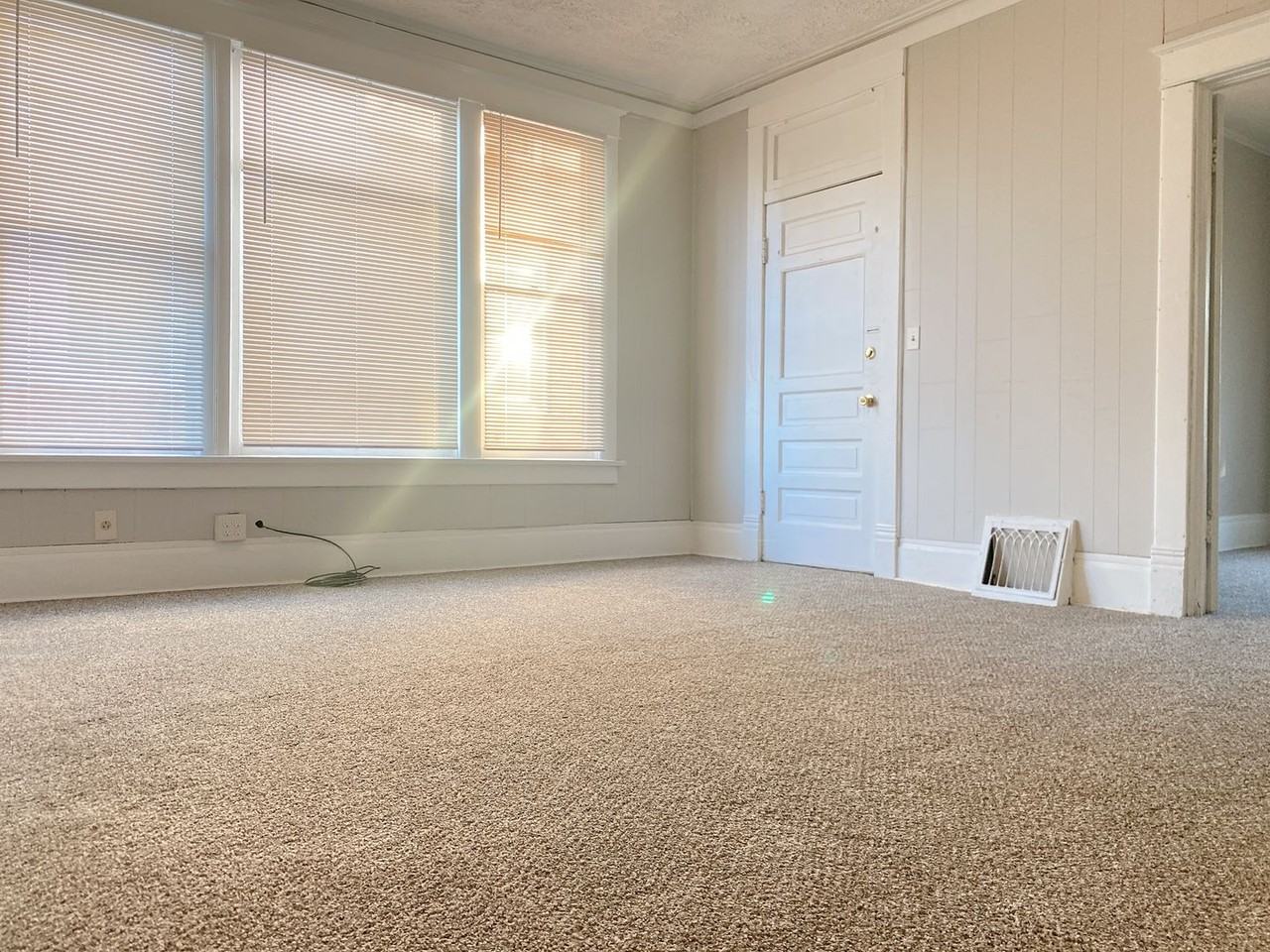 6040 Binney St - Photo 5 of 43