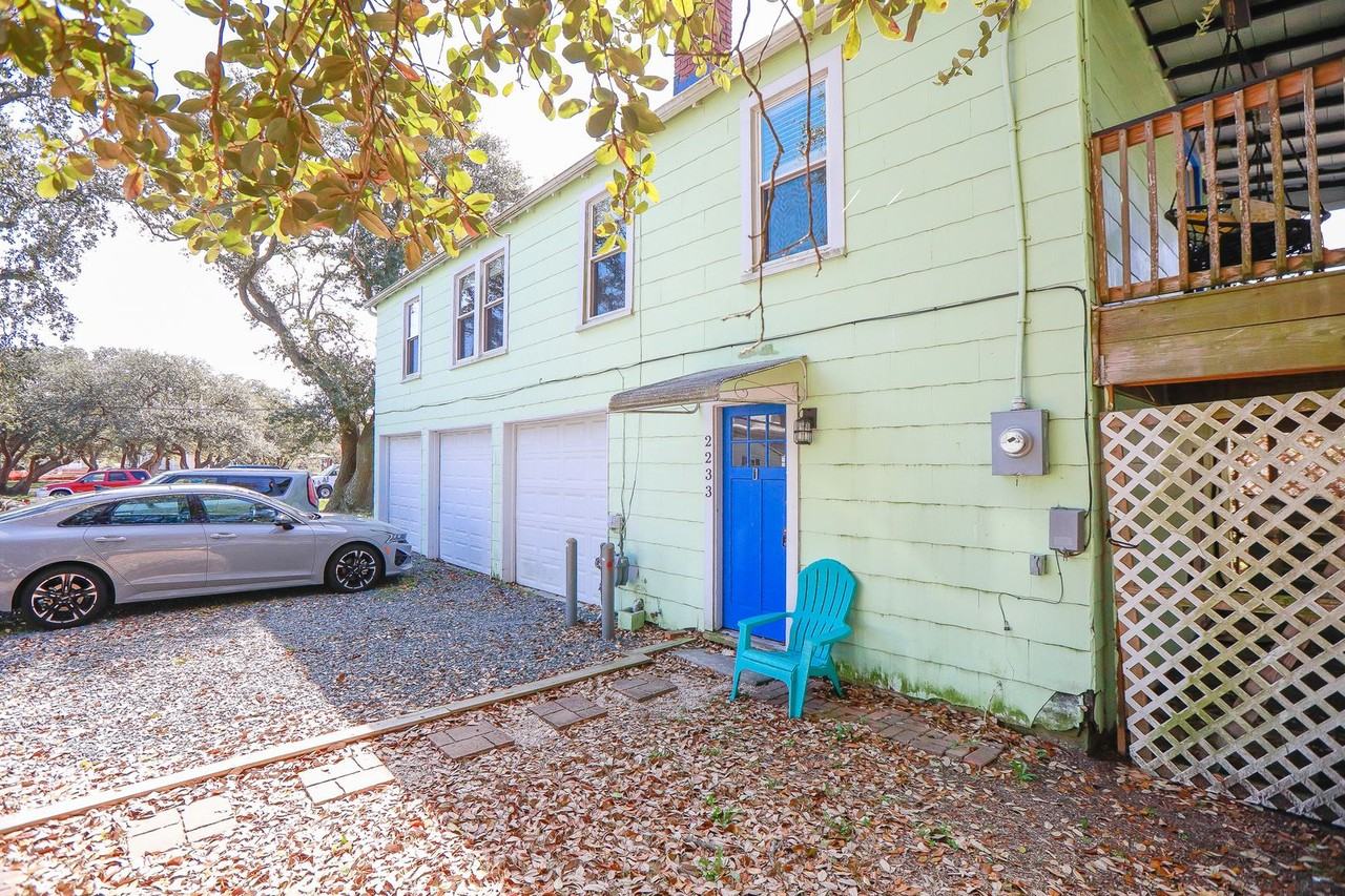 2233 E Ocean View Ave - Photo 3 of 34