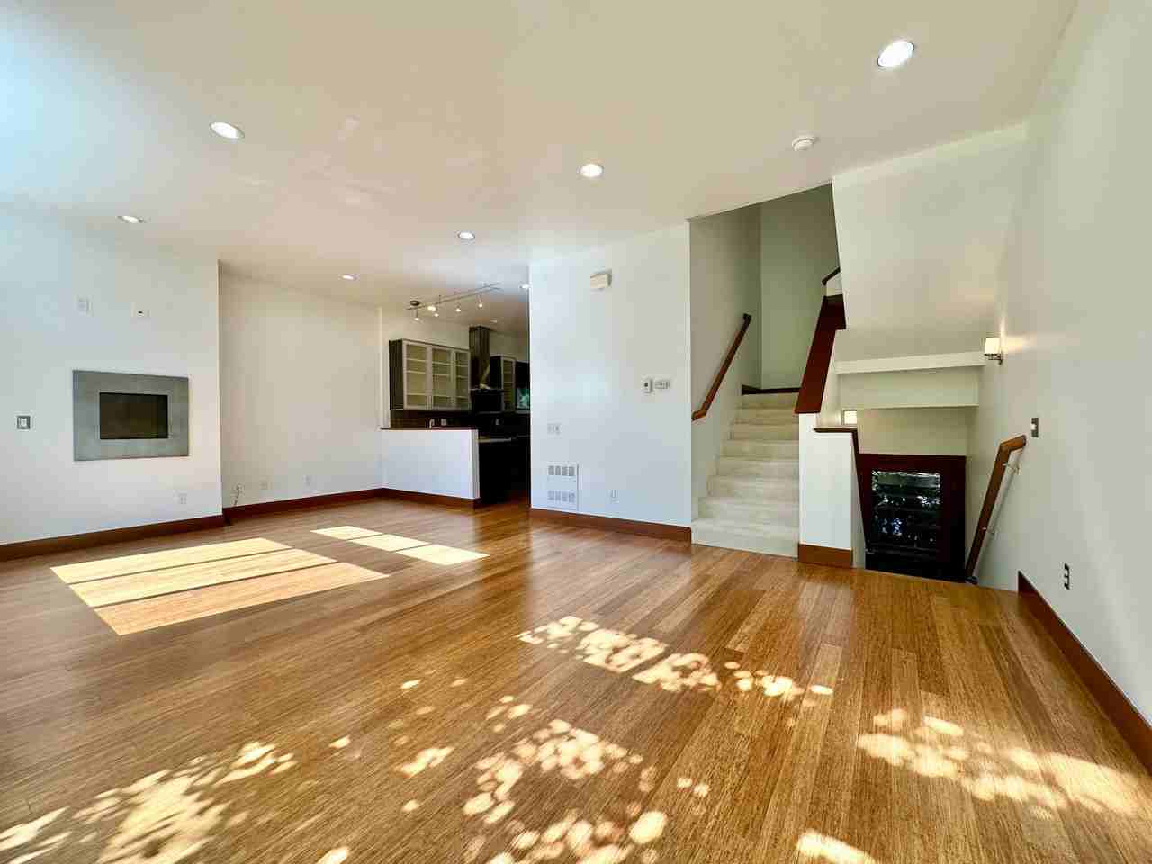 556 Mcgraw St - Photo 3 of 27