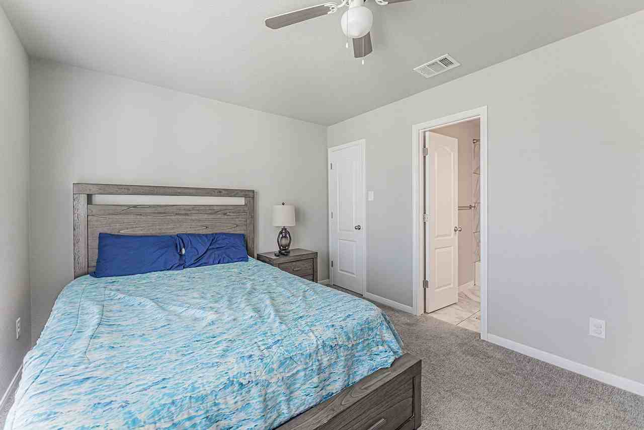 810 Earp Dr - Photo 6 of 27