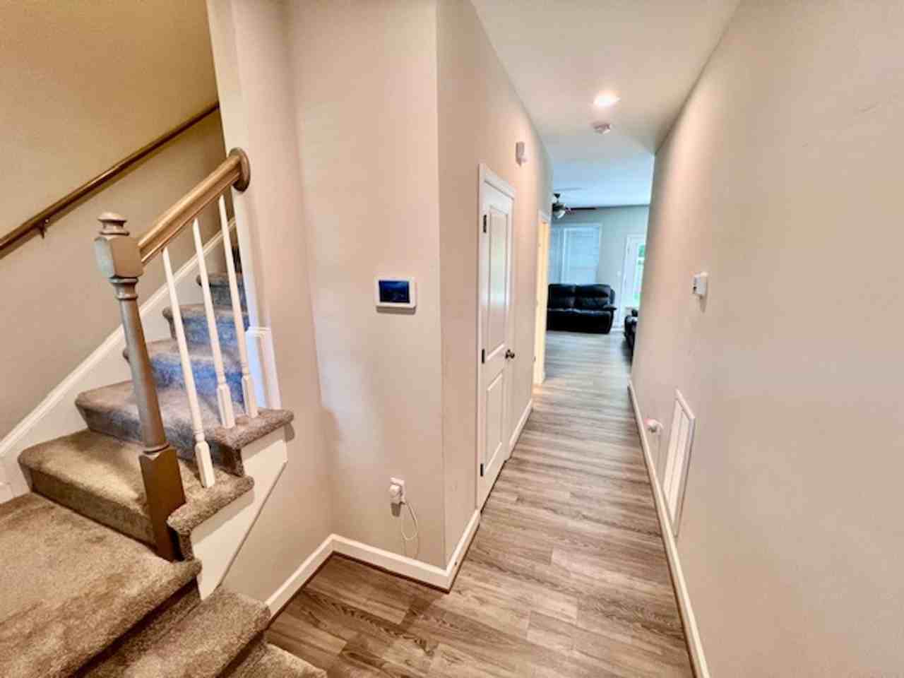 514 Maple Rd - Photo 3 of 17