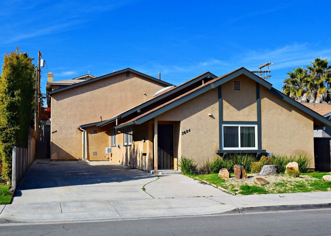 3684 Arizona St #B - Photo 6 of 11