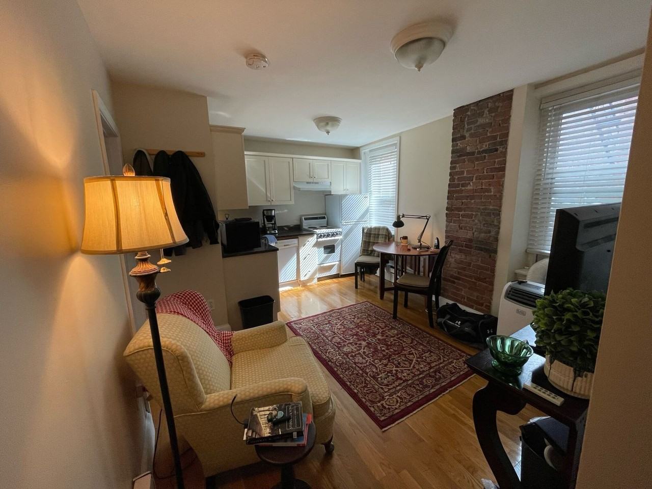 111 Salem Street - Photo 2 of 7