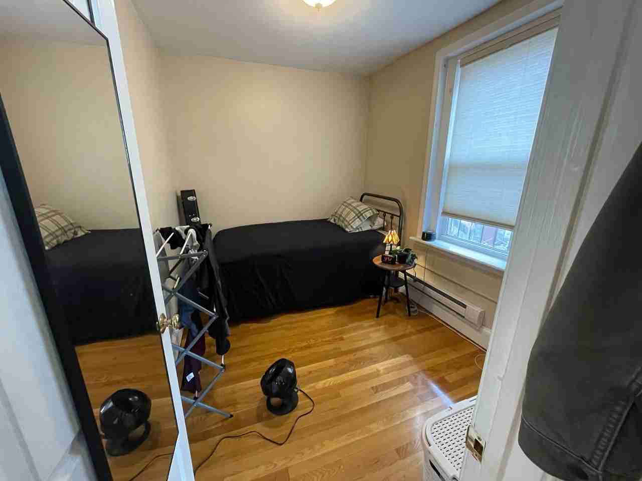 111 Salem Street - Photo 4 of 7