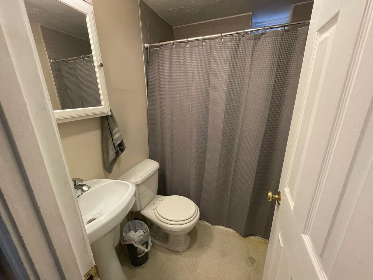 111 Salem Street - Photo 6 of 7