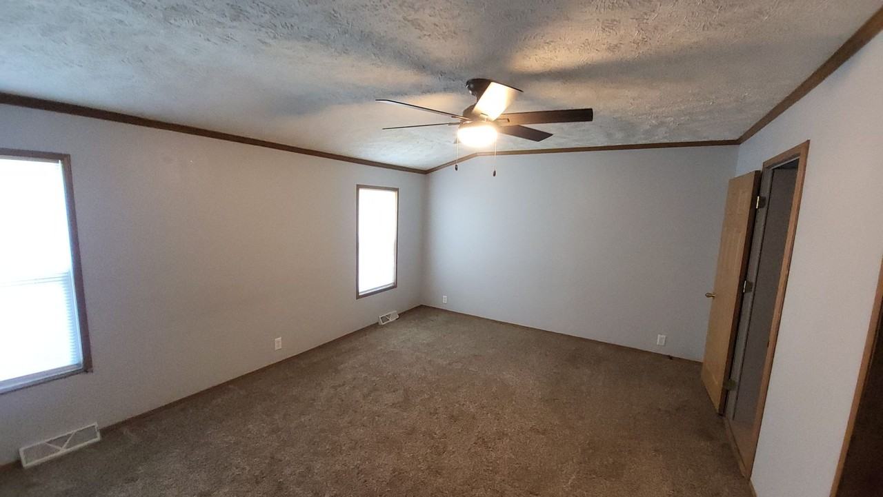 9416 E Richfield Rd - Photo 2 of 20