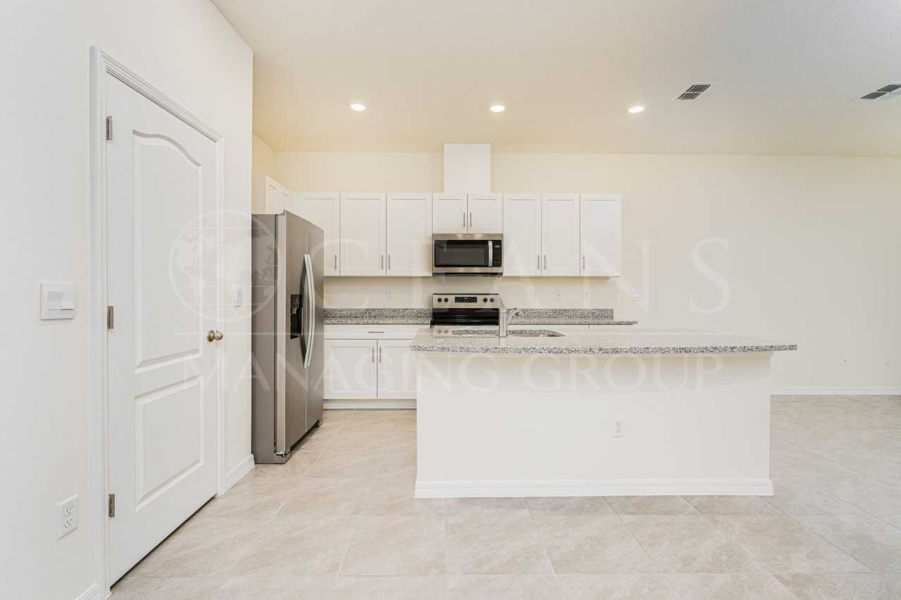 130 Reena Dr - Photo 2 of 38