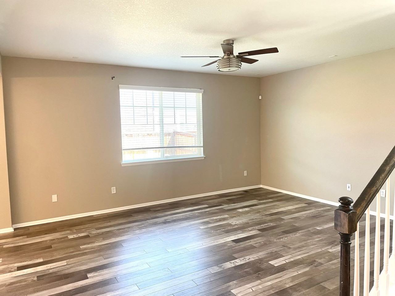 25147 E Maple Ave - Photo 7 of 36