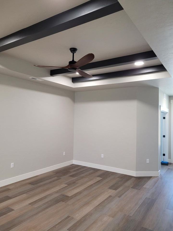 546 W Broadway Ave - Photo 3 of 22