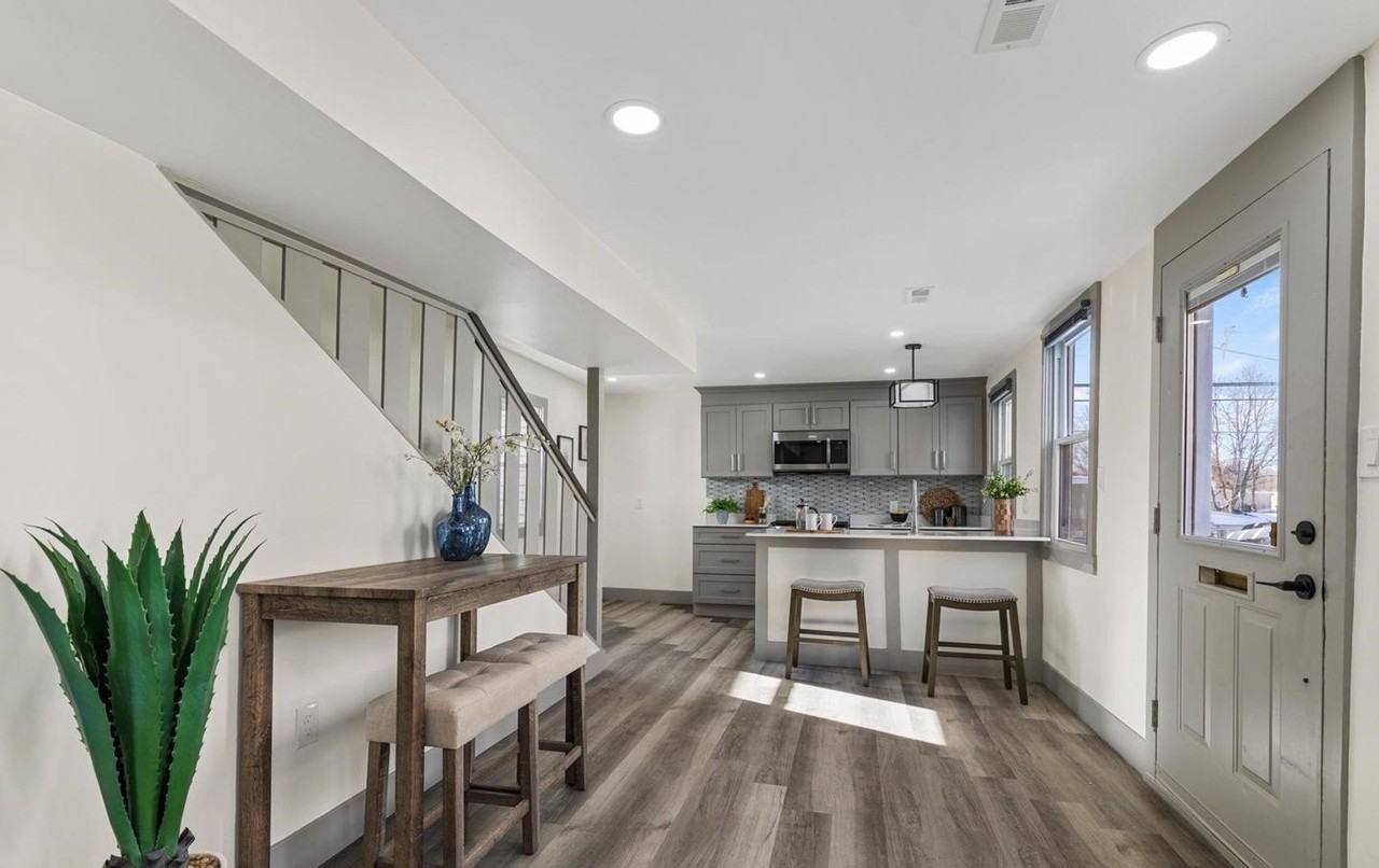 20 Hazel St - Photo 3 of 17