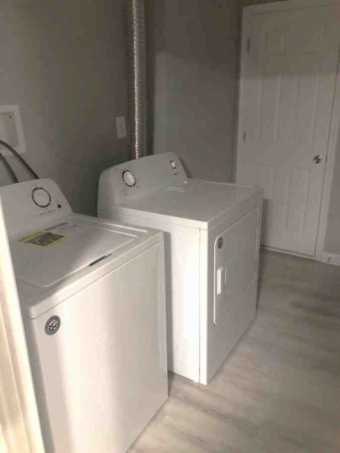 3445 Juneway - Photo 5 of 9