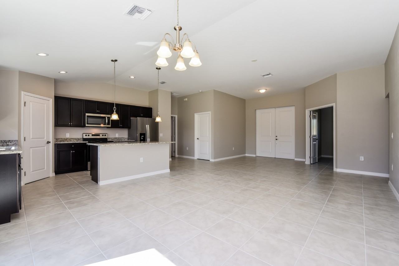 4916 2nd St W - Photo 5 of 25