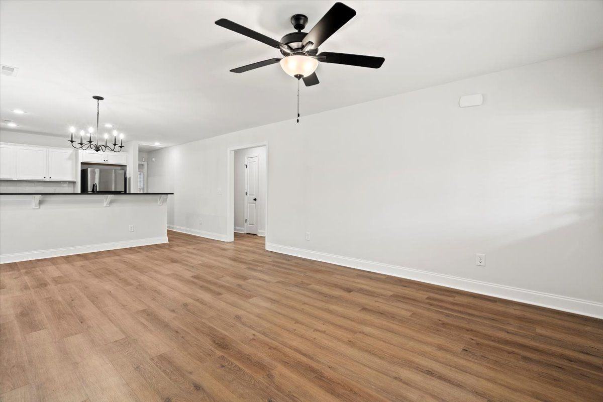 323 S Mcqueen St - Photo 7 of 25