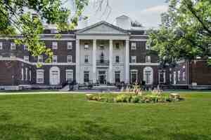 featured image of 652 N Sandusky St