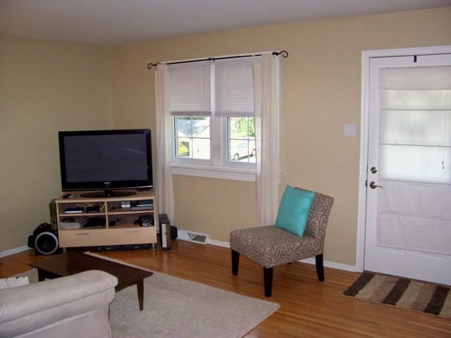 845 Liggett Dr - Photo 3 of 18