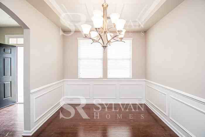 104 Pennsylvania Ct - Photo 3 of 15