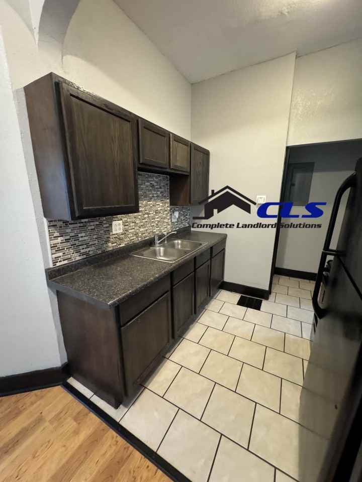 17 N 14th St #1 - Photo 6 of 10