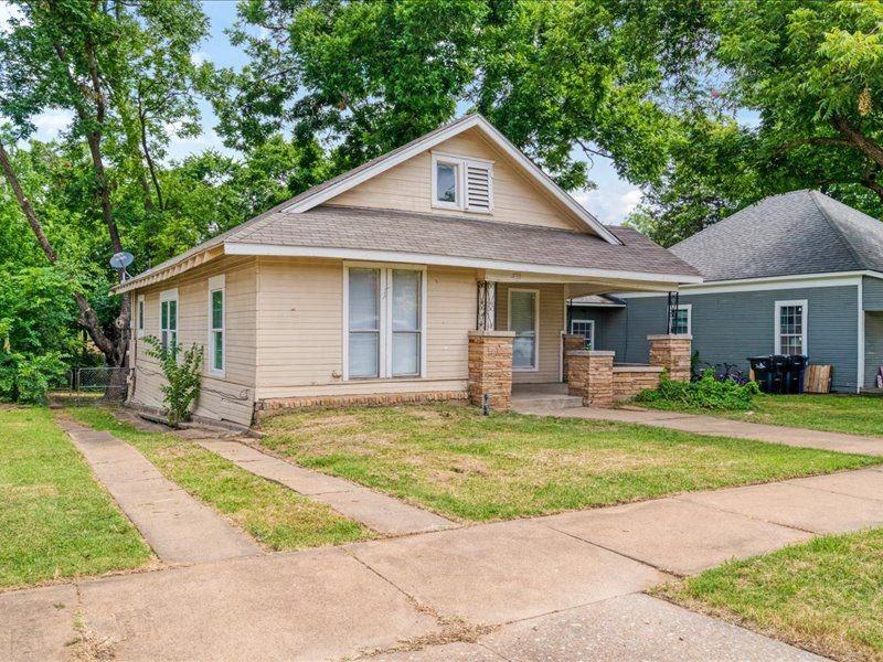 533 East Woodard Street #1 - Photo 3 of 24