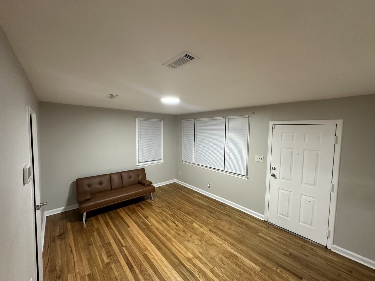 1303 Perry Ave #NA - Photo 3 of 9