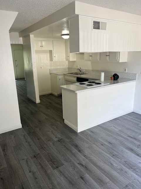 750 W Bonita Ave #09 - Photo 6 of 12