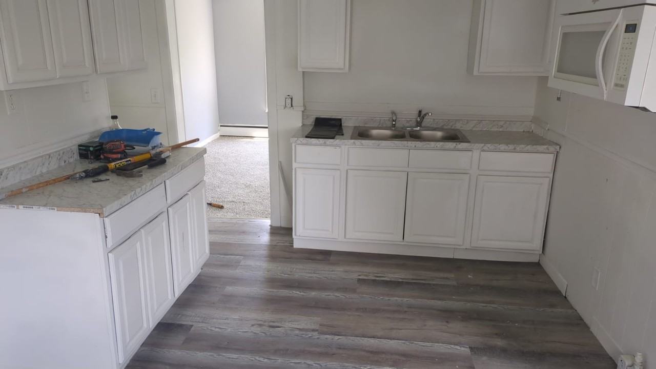 15 Hakes Ave #102 - Photo 2 of 13