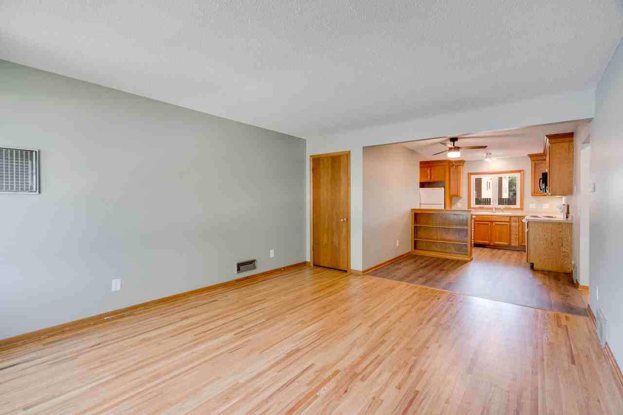 3104 39th Ave Ne #NA - Photo 6 of 24