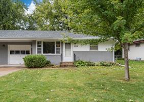 featured image of 3104 39th Ave Ne #NA