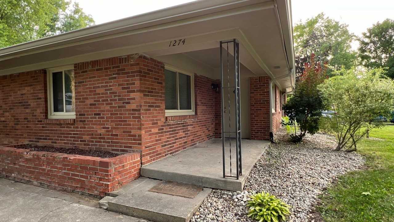 1274 Farley Dr #1274 - Photo 2 of 10