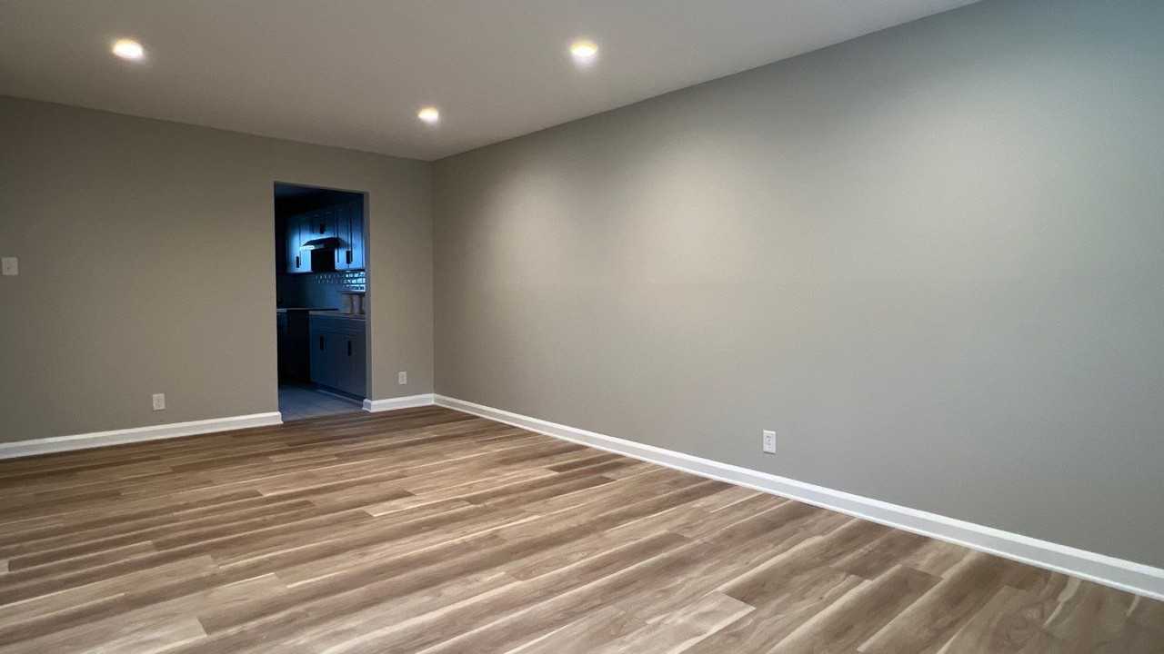 1274 Farley Dr #1274 - Photo 4 of 10