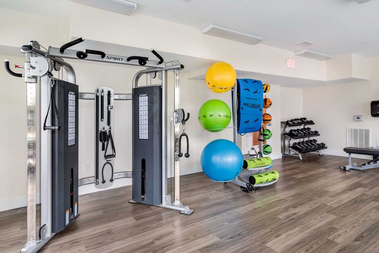 Pearl Flats - Photo 3 of 40