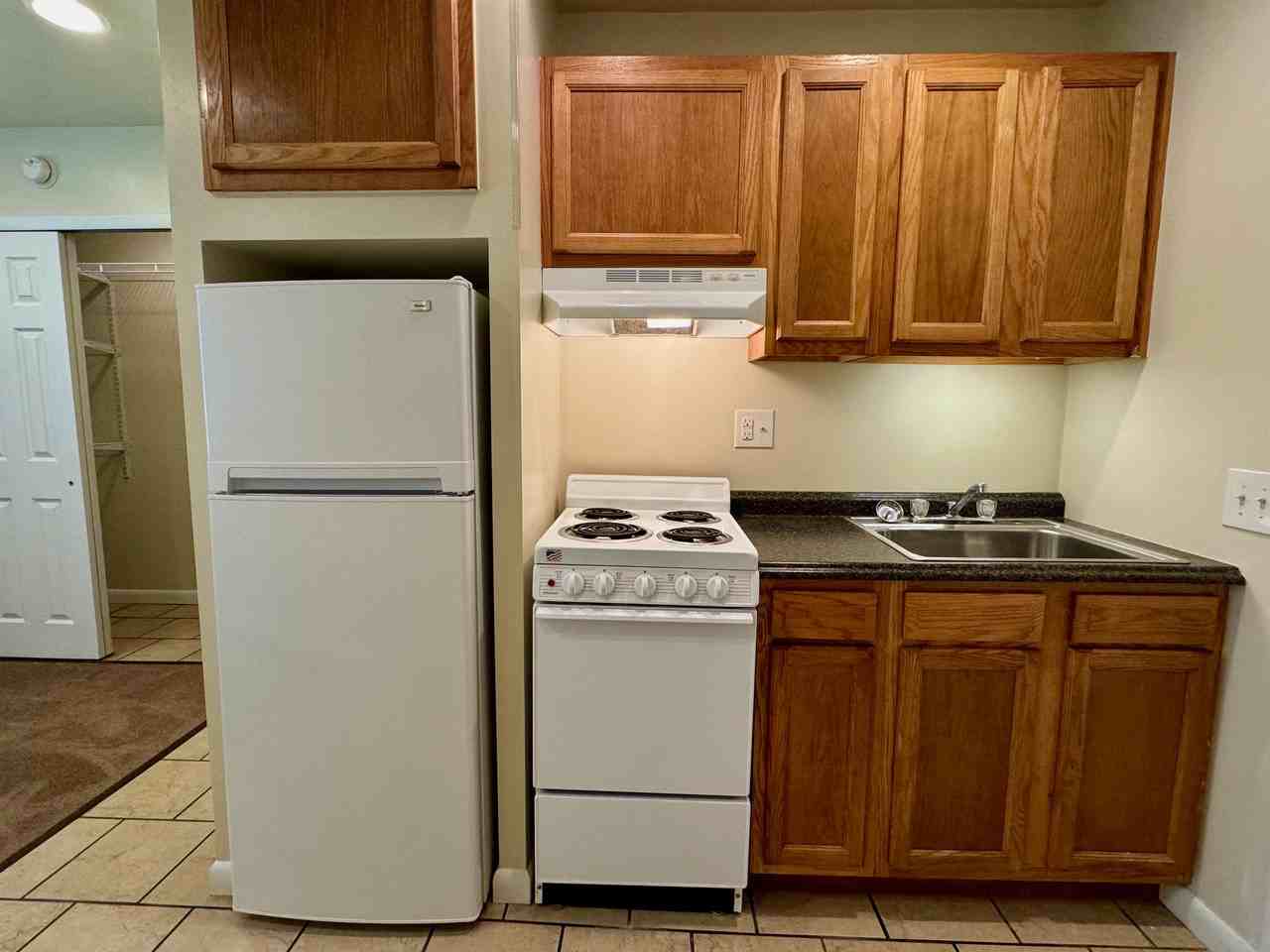 512 S Hays Ave #4 - Photo 2 of 10