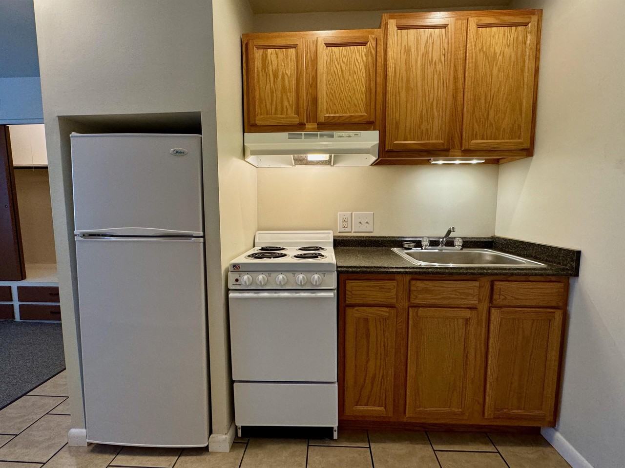 512 S Hays Ave #12 - Photo 2 of 10