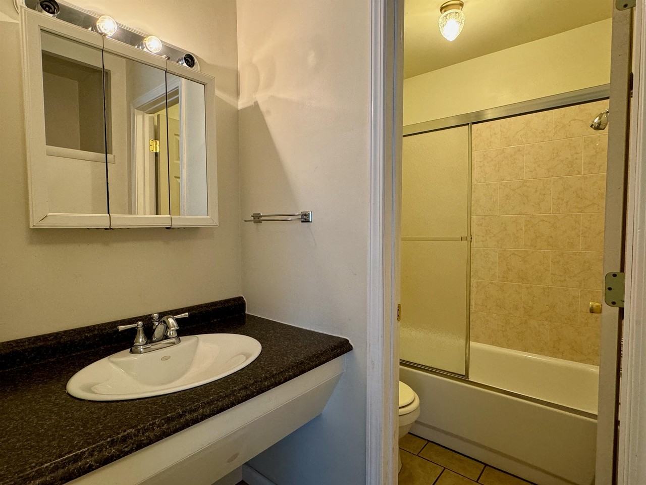 512 S Hays Ave #12 - Photo 7 of 10