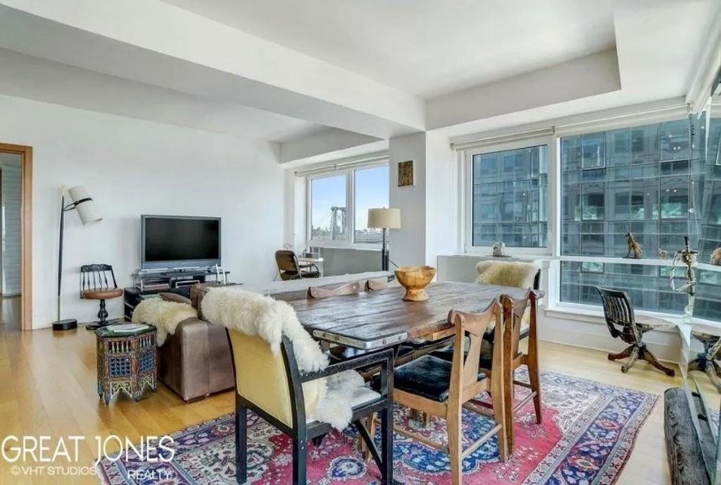 Kent Ave #18D - Photo 2 of 17