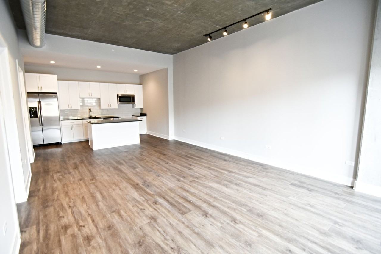 The Eagle Building - Photo 5 of 38