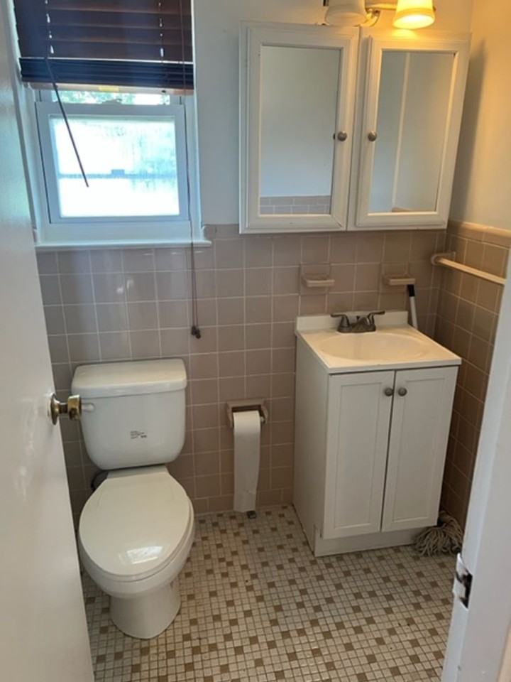 Spring Lake Apts, 711 Wall Rd, Spring Lake Heights - Photo 3 of 8