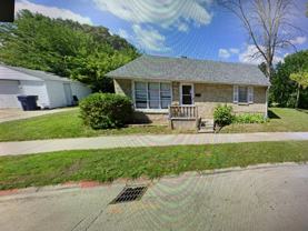 5525 N Long Island Dr - Photo 1 of 1