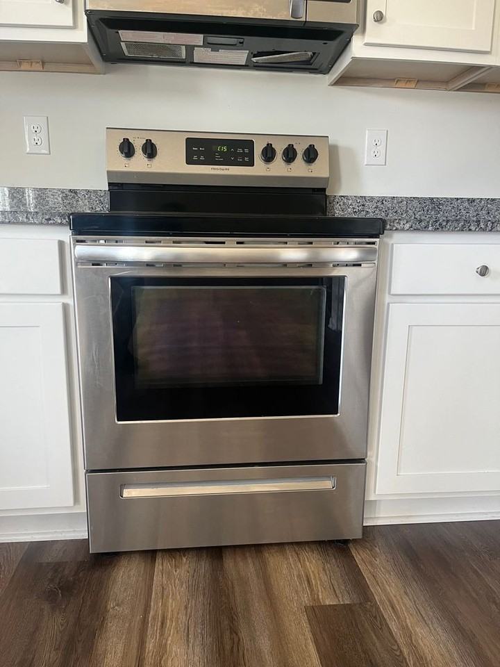 2806 Plantation Way - Photo 2 of 14