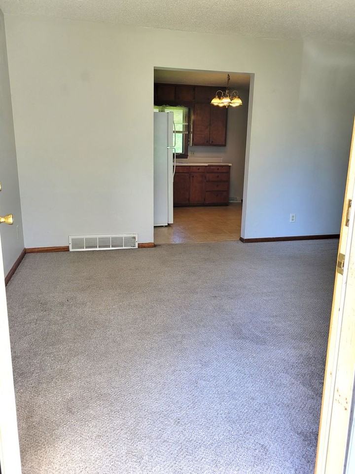 113 Emory Dr - Photo 5 of 30