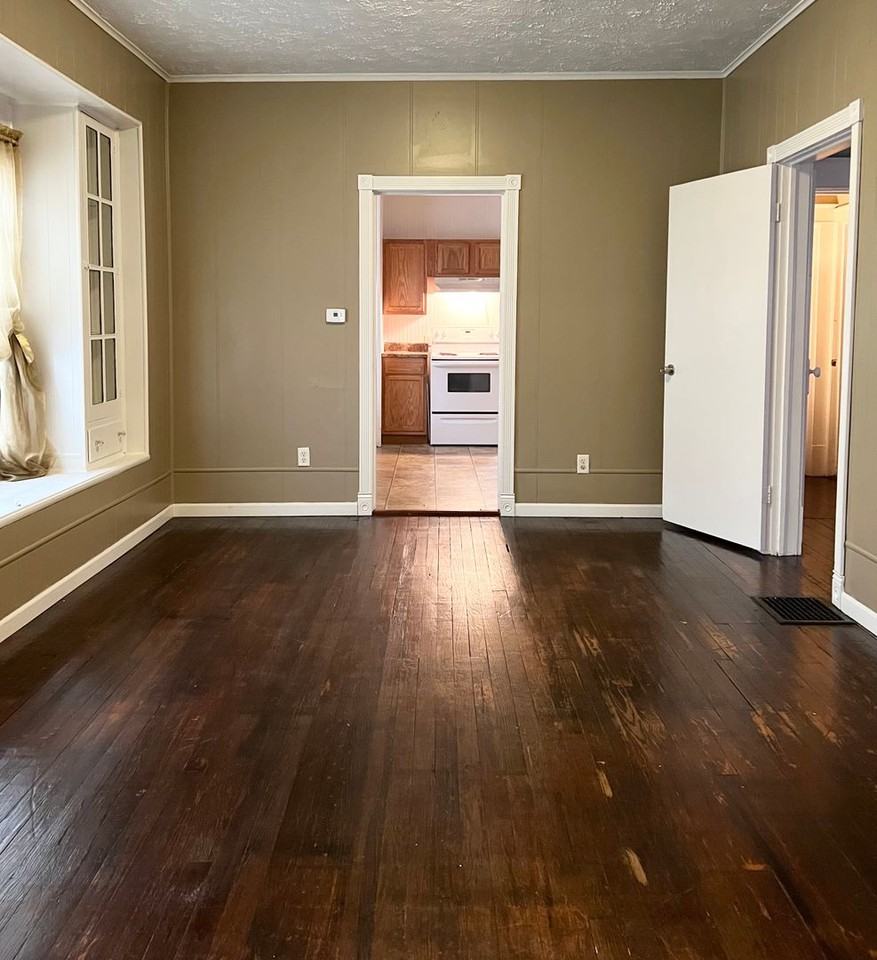 2503 S 6th St - Photo 4 of 22