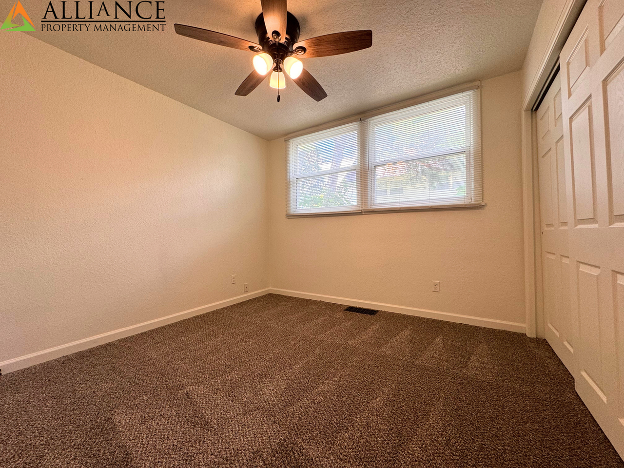 1510 College Ave - Photo 6 of 16