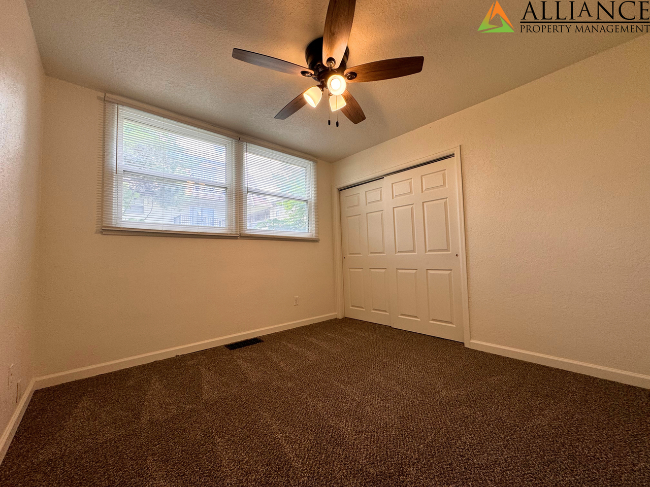 1510 College Ave - Photo 7 of 16