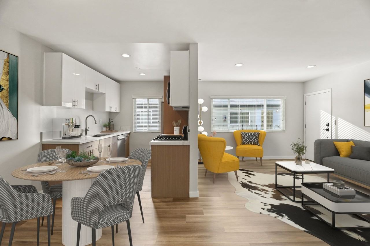 1352 W 36th Street apartments - Photo 4 of 23