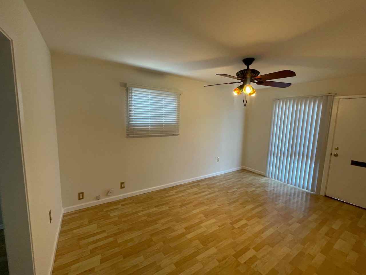 3571 Clairemont Mesa Blvd - Photo 3 of 9