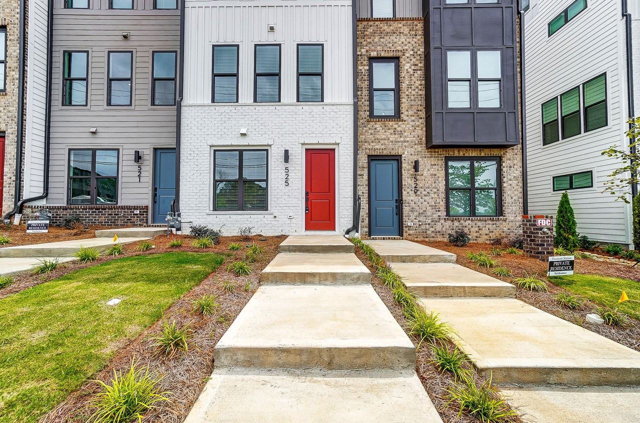 525 W Tremont Ave - Photo 3 of 50