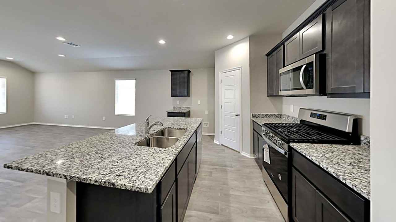 2513 Billie Ln - Photo 5 of 18