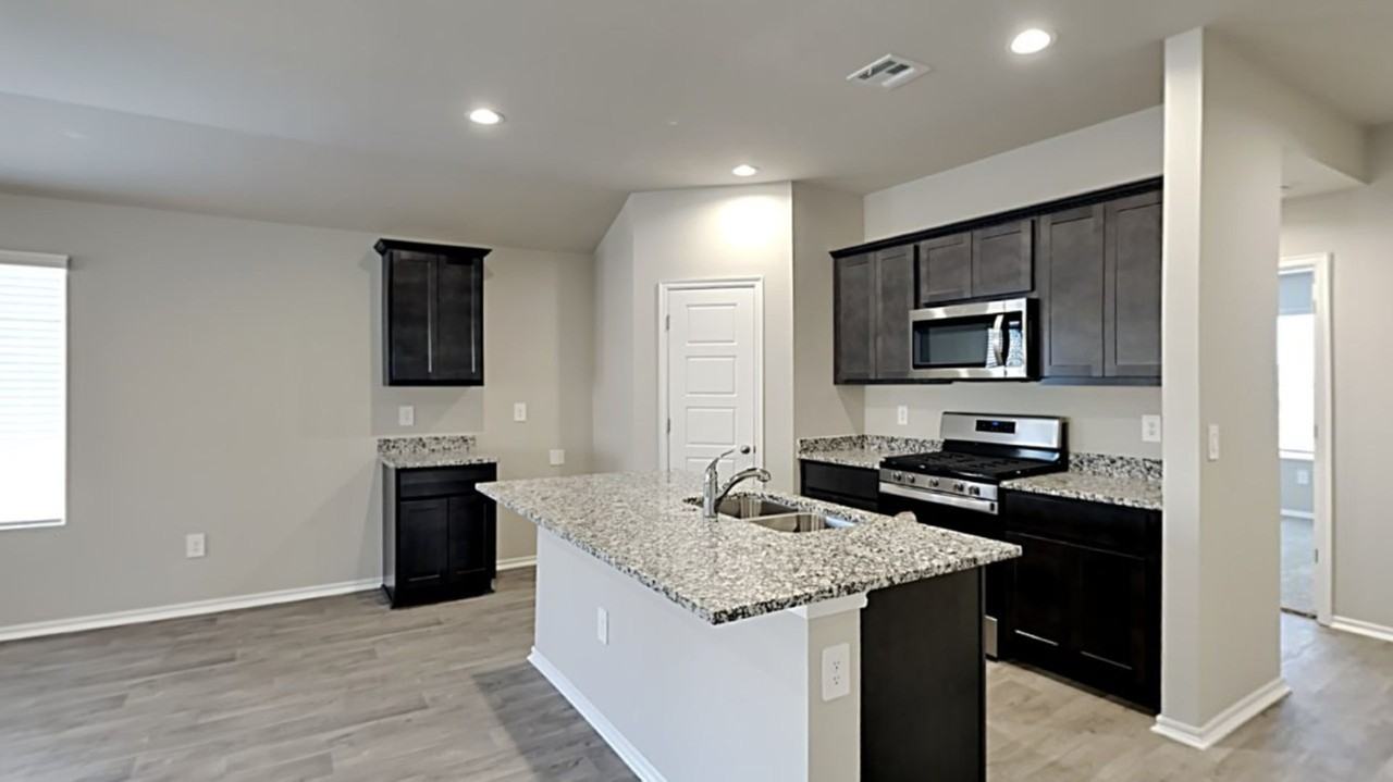 2513 Billie Ln - Photo 6 of 18