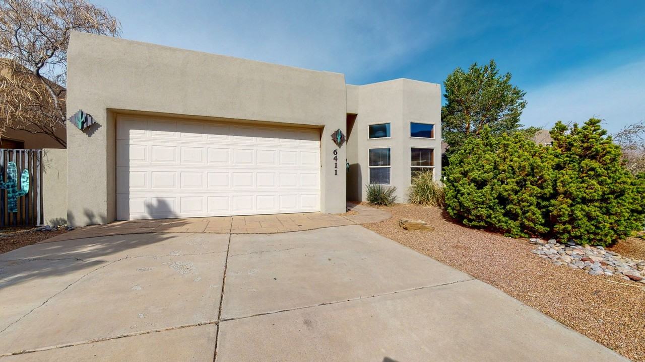 6411 Consuelo Point St Ne - Photo 4 of 45