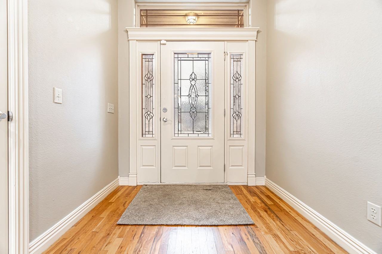 1141 Torbay Trce - Photo 3 of 23